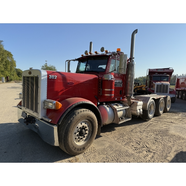 2005 PETERBILT 379 Day Cab Truck