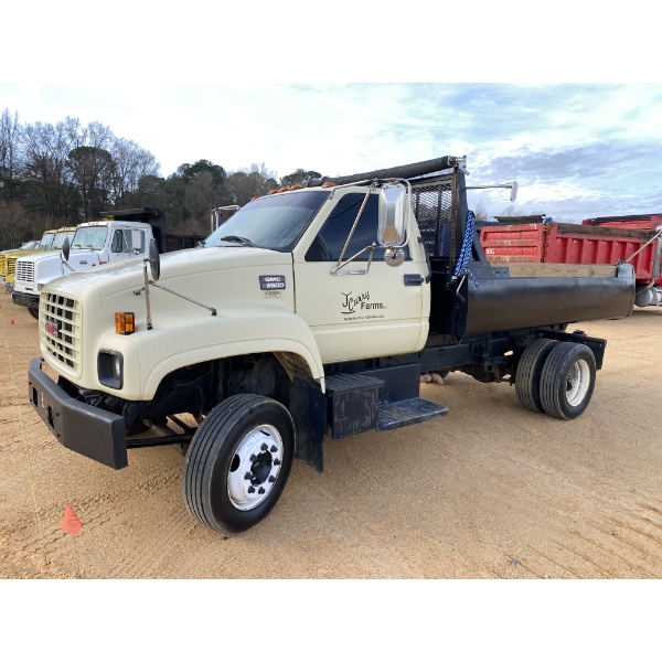 2002 GMC C6500 Dump Truck