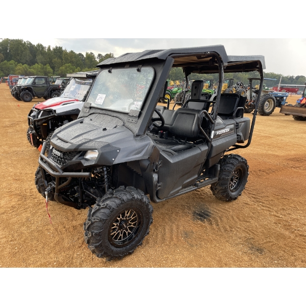 2020 HONDA PIONEER 700 UTV