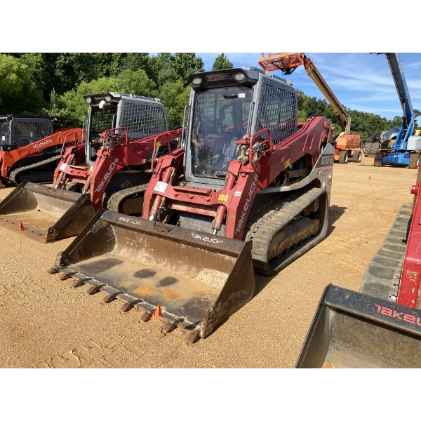 2019 TAKEUCHI TL12V-2 Skid Steer Loader - Crawler