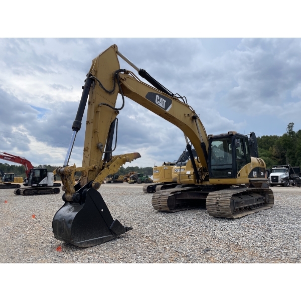 2010 CAT 320DL Excavator