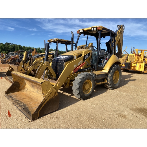 2015 CAT 420F Backhoe