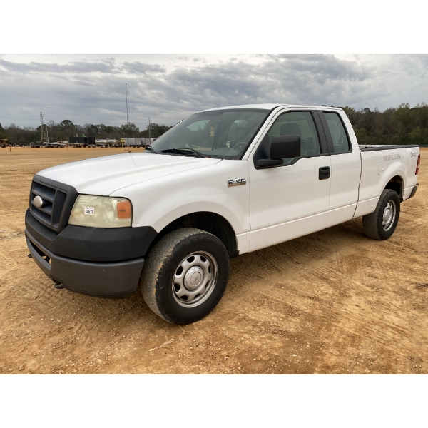 2008 FORD F150 XL Pickup Truck