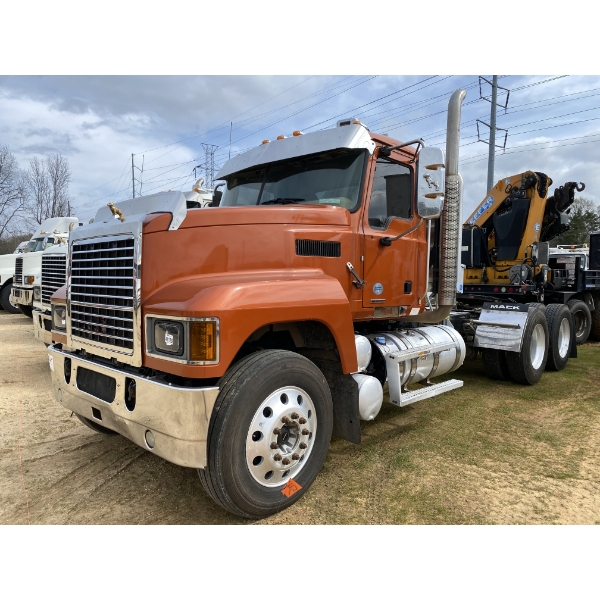 2020 MACK PI64T Day Cab Truck