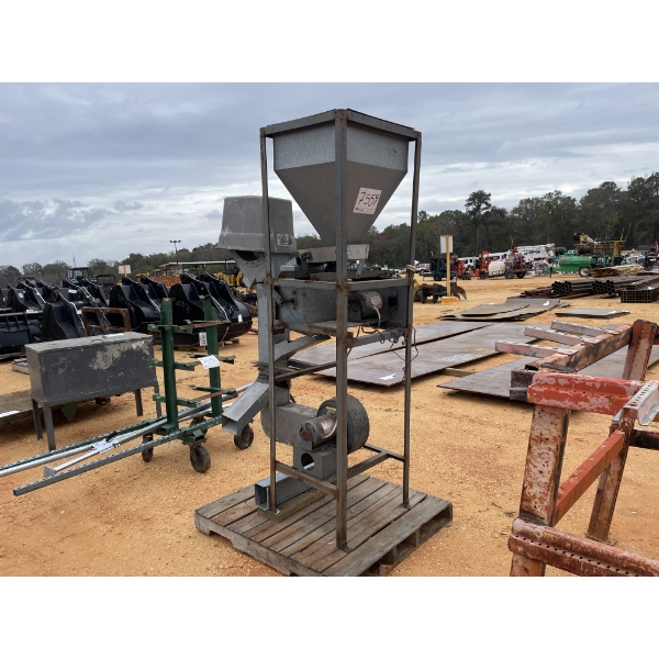 THOMPSON PECAN SHELLER