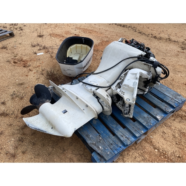 EVINRUDE OUTBOARD MOTOR