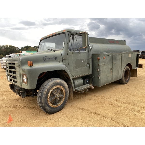 1986 INTERNATIONAL S1600 Gas / Fuel Truck
