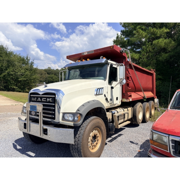 2021 MACK GR64F Dump Truck