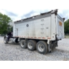 Image 2 : 2016 PETERBILT 367 Dump Truck