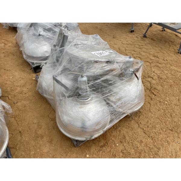 WAREHOUSE LIGHT FIXTURES