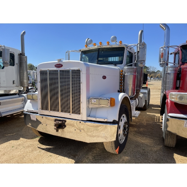 2006 PETERBILT 379 Day Cab Truck