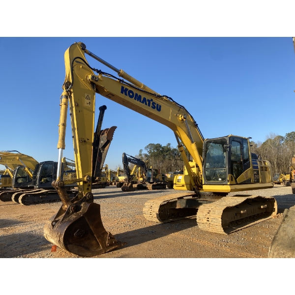 2015 KOMATSU PC210LC-10 Excavator