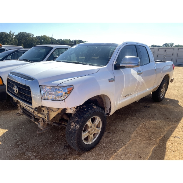 2007 TOYOTA TUNDRA SR5 Pickup Truck