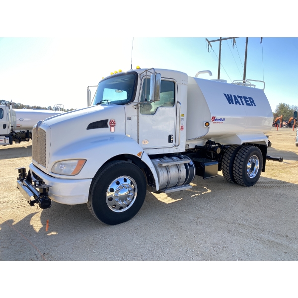 2015 KENWORTH T300 Water Truck