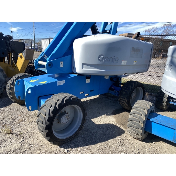 2012 GENIE S-65 Manlift
