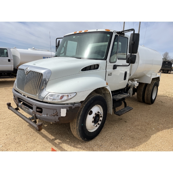 2007 INTERNATIONAL 4300 Water Truck