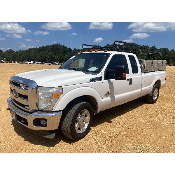 2016 FORD F250 XLT Pickup Truck