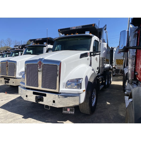 2025 KENWORTH T880 Dump Truck