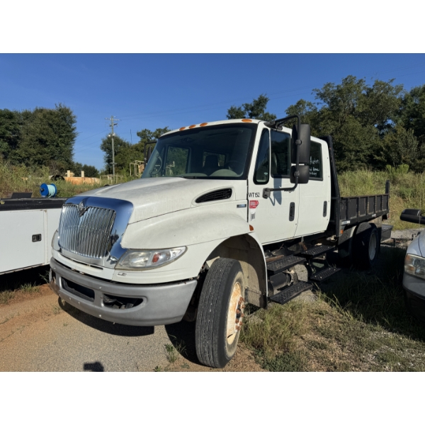 2009 INTERNATIONAL DURASTAR 4400 Flatbed Truck