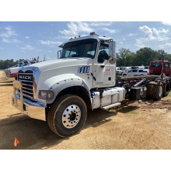 2012 MACK GR64F Roll Off Truck
