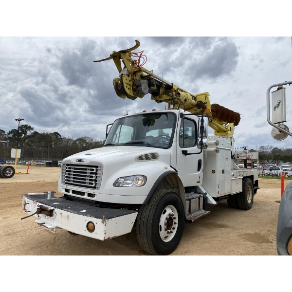 2012 FREIGHTLINER M2 Digger Derrick Truck