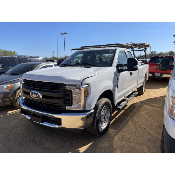 2018 FORD F250 XL Pickup Truck