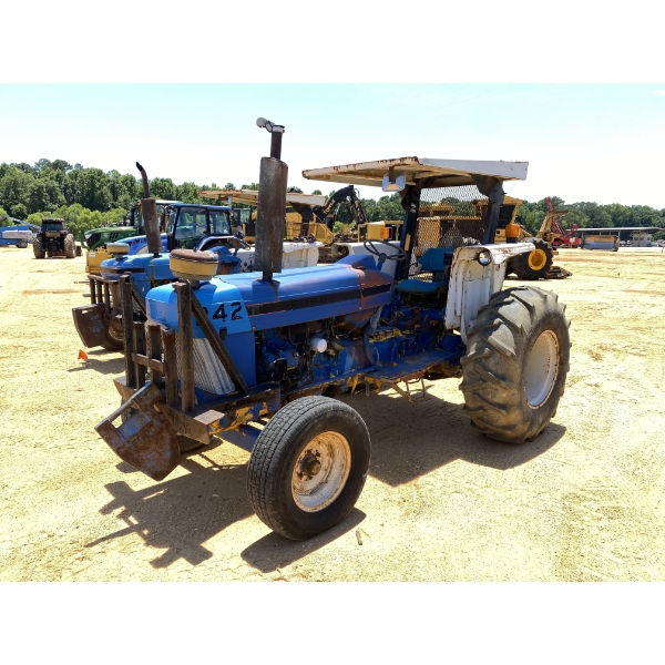 1988 FORD 7610 Farm Tractor