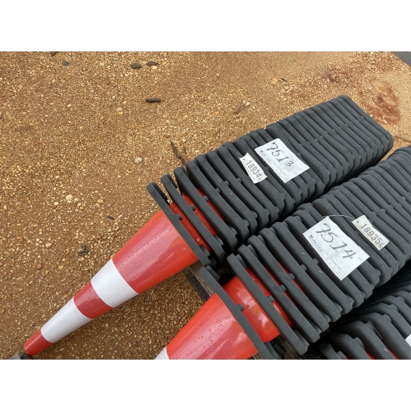 SAFETY CONES APPROX 25 EA