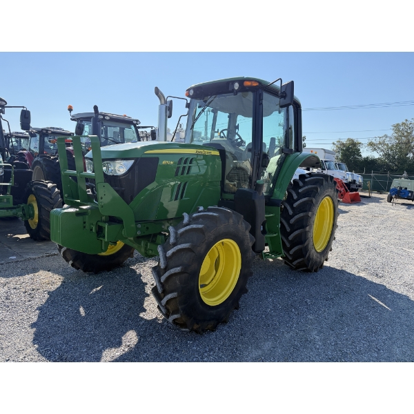 2017 JOHN DEERE 6110M Farm Tractor