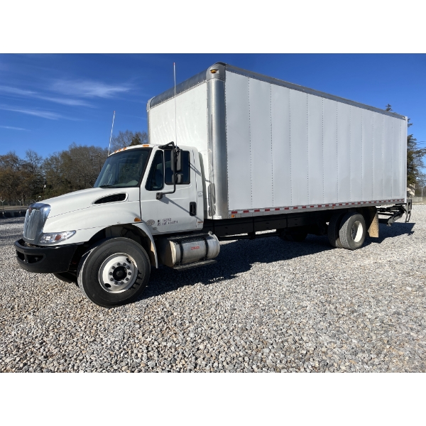 2019 INTERNATIONAL 4300 Box Truck