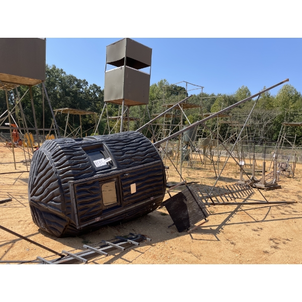 REAL BARK ENCLOSED DEER BLIND, 16'