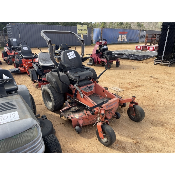 HUSQVARNA ZERO TURN MOWER Z5223 Lawn Mower