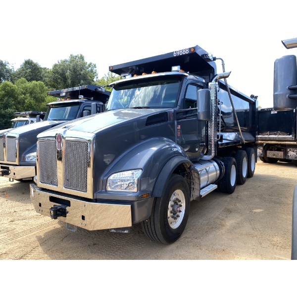 2021 KENWORTH T880 Dump Truck