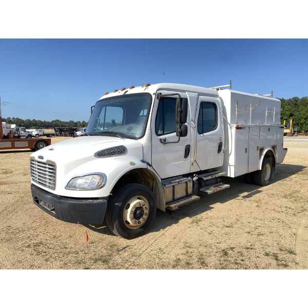 2015 FREIGHTLINER M2 Service / Mechanic Truck