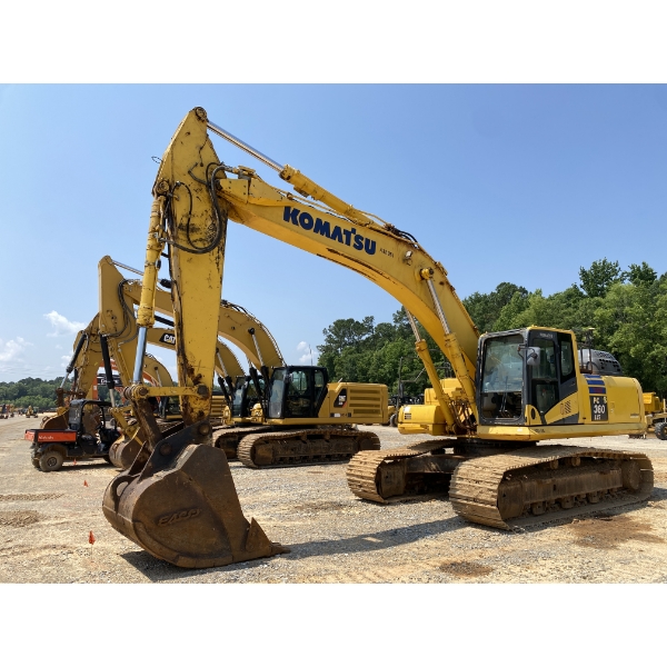 2017 KOMATSU PC360LCi-11 Excavator