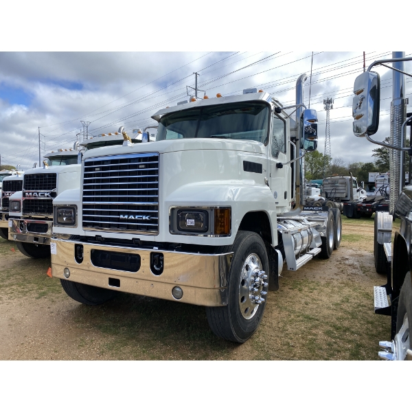 2020 MACK PI64T Day Cab Truck