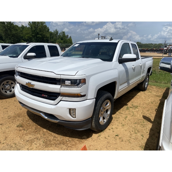 2017 CHEVROLET SILVERADO Z71 LT Pickup Truck