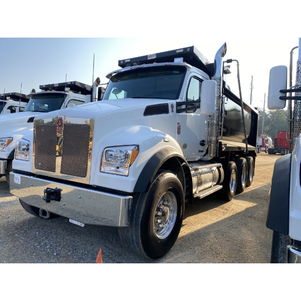 2025 KENWORTH T880S Dump Truck