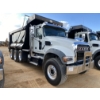 Image 4 : 2024 MACK GR64F Dump Truck