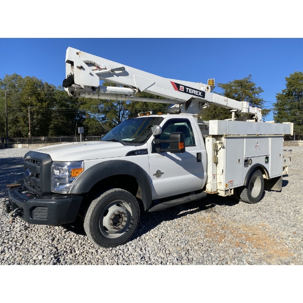 2013 FORD F550 XL Bucket Truck