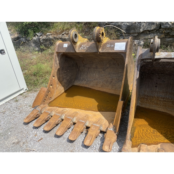 CAT 66" BUCKET