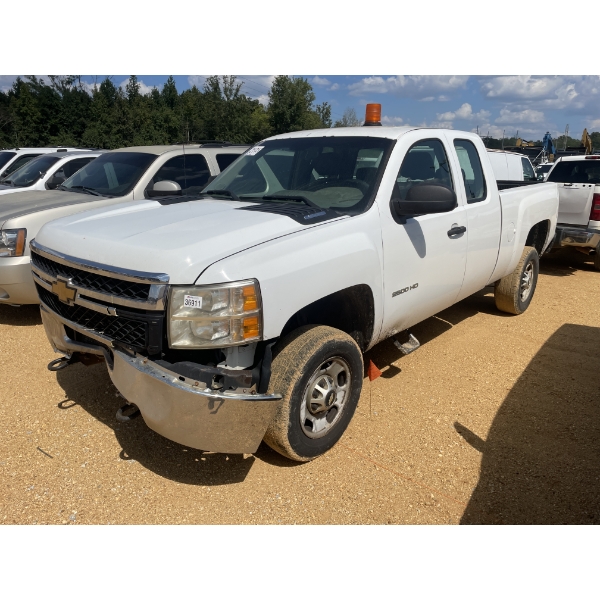 2013 CHEVROLET 2500 HD Pickup Truck