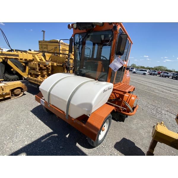 2021 BROCE RCT350 Broom