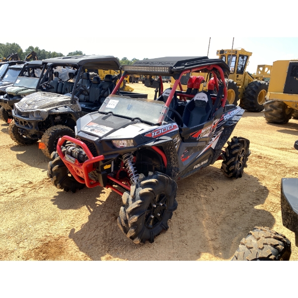2016 POLARIS 1000 HD HIGH LIFTER UTV