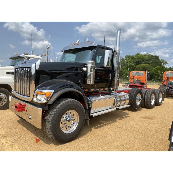 2024 INTERNATIONAL HX520 Day Cab Truck