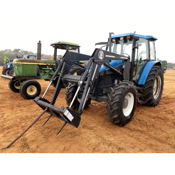 2000 NEW HOLLAND TS110 Farm Tractor