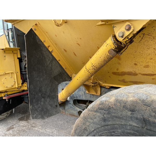 2004 KOMATSU HM300-1 Articulated Truck - J.M. Wood Auction Company