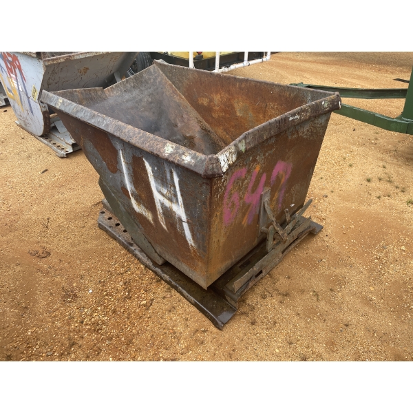 SELF DUMPING HOPPER