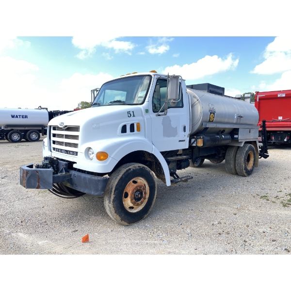 2004 STERLING  Asphalt Distributor Truck