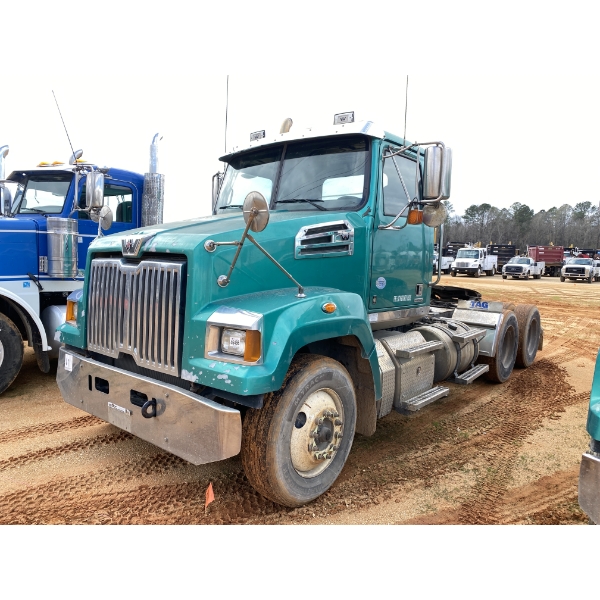 2018 WESTERN STAR 4700SF Day Cab Truck